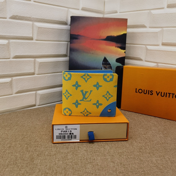 LVコピーウォレット着用イメージ